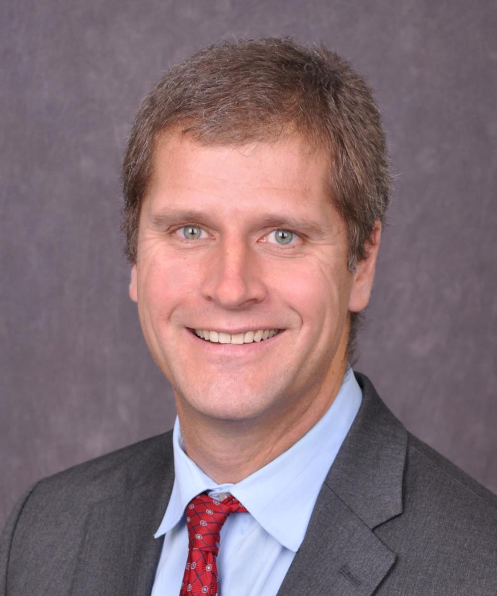 Andrew Sawyer headshot